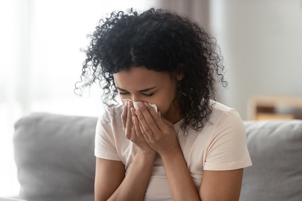 Drop These Habits To Manage Allergy Symptoms Feature Image